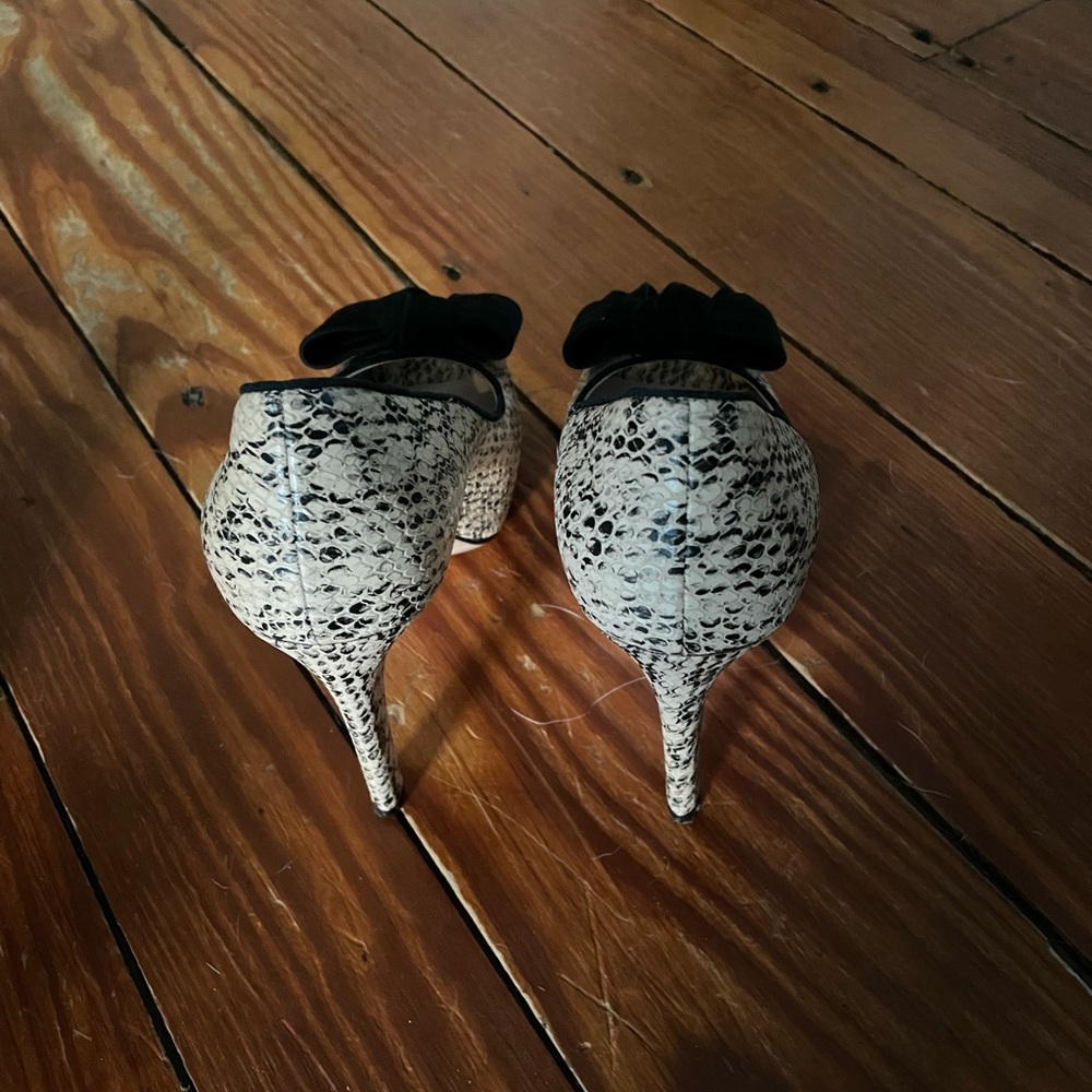 Python print with Black Bows - Picture 3 of 3